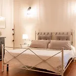 Dante Experience Apartment